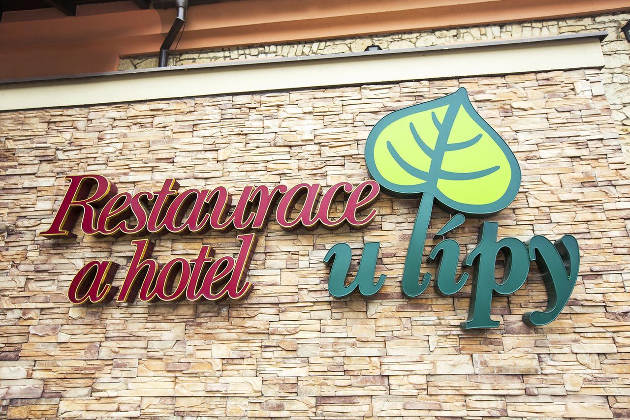 Hotel U Lipy Krusovice Exteriör bild